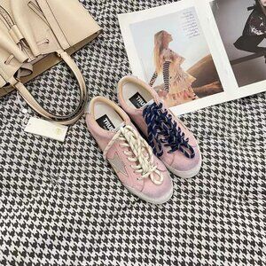 Golden Goose Women's True-Star in pastel pink suede with silver star  Sneakers